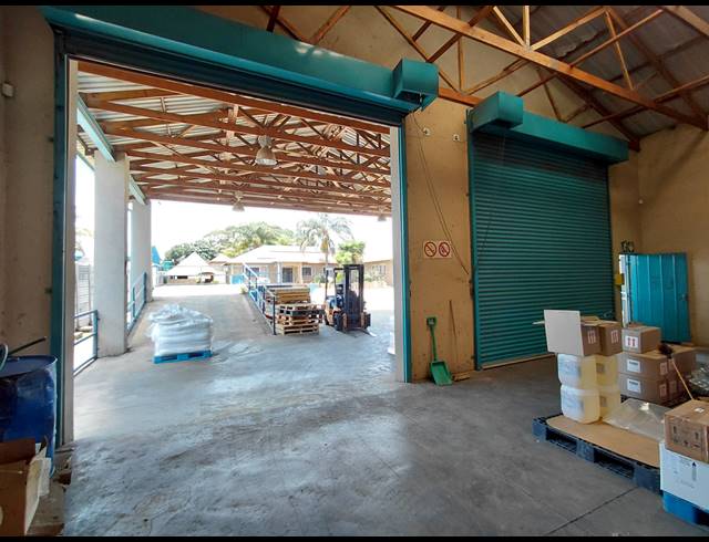 659M² WAREHOUSE TO LET IN POMONA